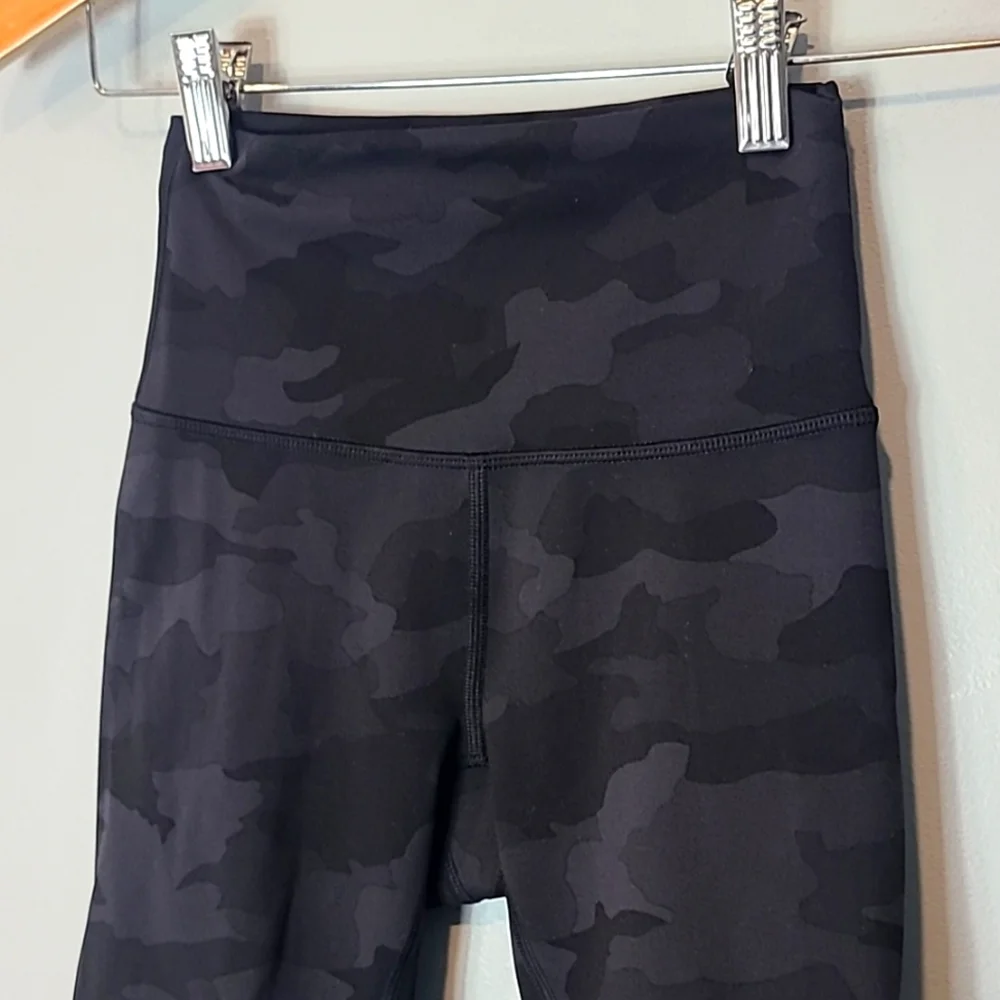 Lululemon Wunder Train High Rise Short 8